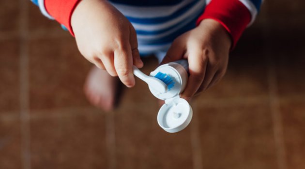 Diş Problemi Olan Çocuklar İçine Kapanık Olabilir
