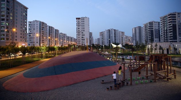 Diyarbakır'ın İlk 'Tema Park'ında Oyuna Doydular