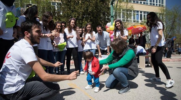 'Dünyada 17 Milyon Serebral Palsili Çocuk Yaşıyor'