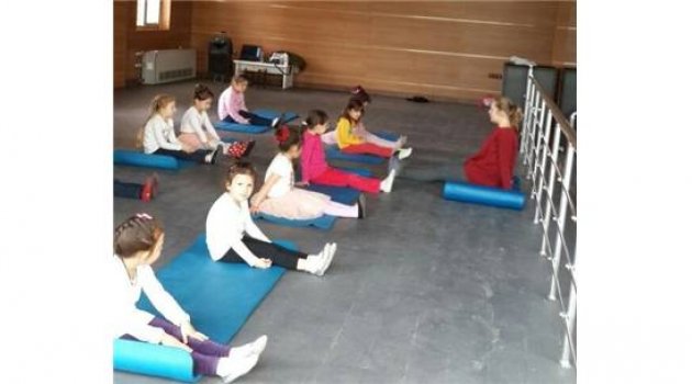 Düzce'de Çocuklar İçin Bale Kursları Başladı