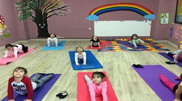 Eğlenceli Bir Yaz Çocukları Bekliyor