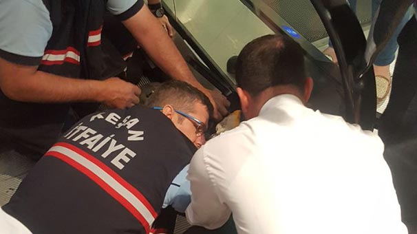 Eli Yürüyen Merdivene Sıkışan Çocuk Yaralandı