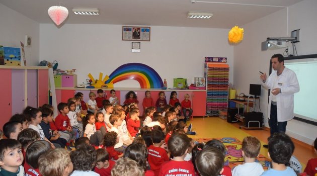 Emine Örnek'te Beslenme ve Mutfak Sanatları Dersi