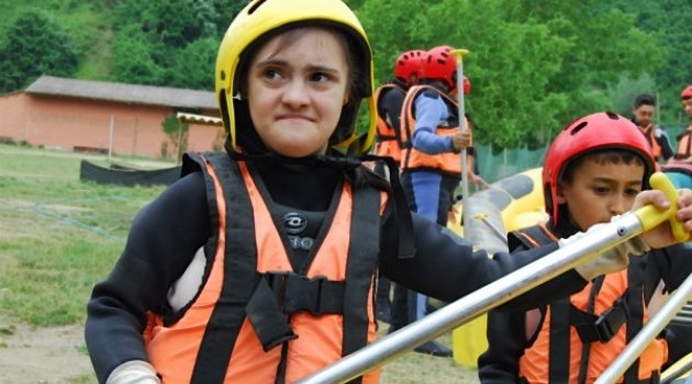 Engelli Çocukların Rafting Heyecanı
