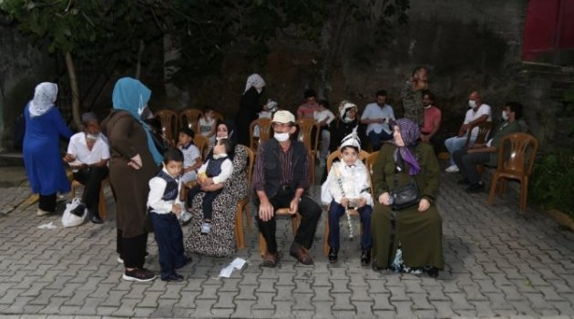 Eyüpsultanlı çocuklar erkekliğe ilk adımlarını attılar