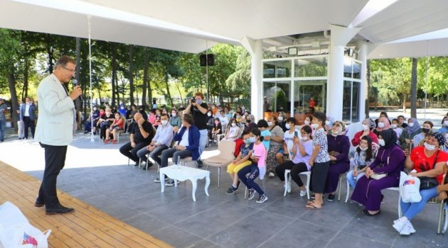 Eyüpsultanlı yetim çocuklara bayram sürprizi