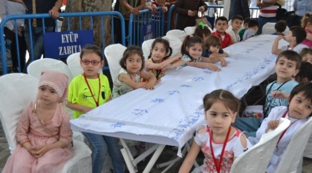 Eyüp'te çocukların