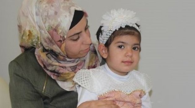 Felç Hastası Minik Hira Yürümeye Başladı