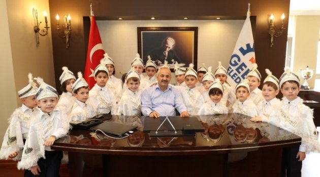 Gebze’de sünnet şöleni