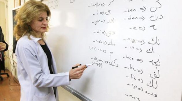 Geçen Yıl 145 Bin Öğrenci Osmanlıca Öğrendi