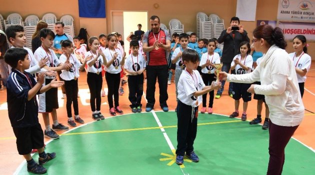 Geleneksel Çocuk Oyunları Adana'da Yaşatılıyor