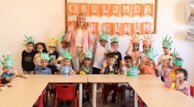 Gündüz Bakimevi'nde ilk ders zili çaldı