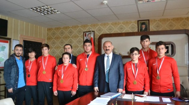 Halterci Çocuklar Erzurum'u Temsil Edecek
