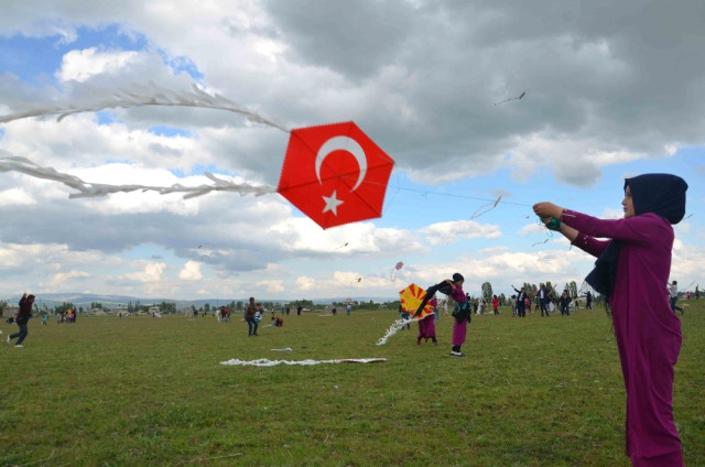 Hasköy'de Uçurtma Şenliği