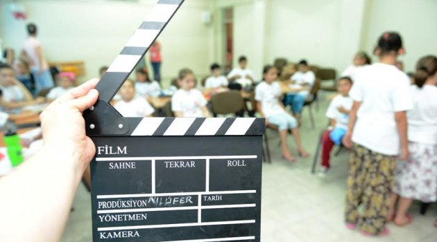 Haydi çocuklar film çekmeye!