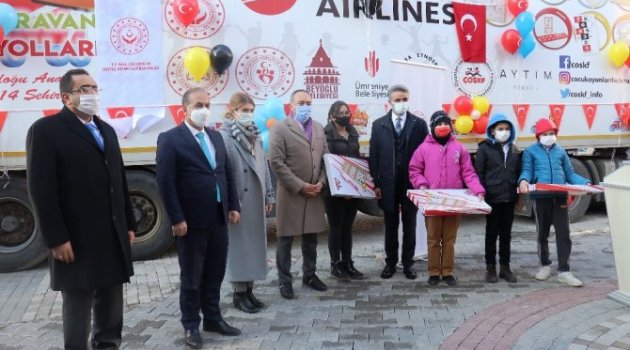‘Hediye Karavanı’nın ilk durağı Malatya oldu