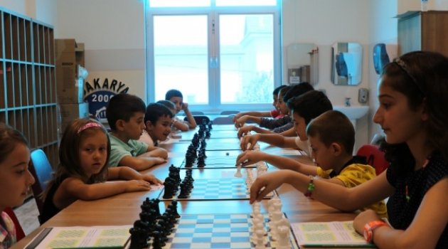 Hem Eğleniyorlar Hem Öğreniyorlar