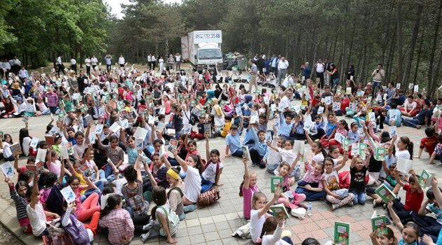 Hem Okuyorlar Hem Geziyorlar…