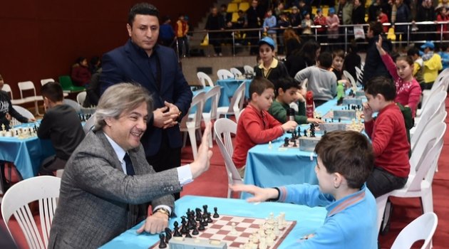 Hem Zihinlerini Geliştiriyorlar Hem Eğleniyorlar