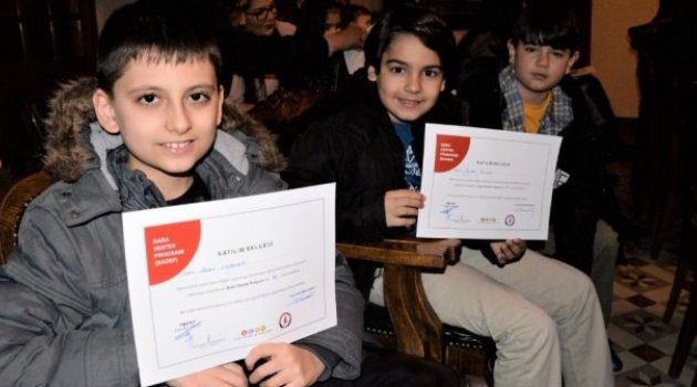 İlgili Babalara Çocuklarından Sertifika