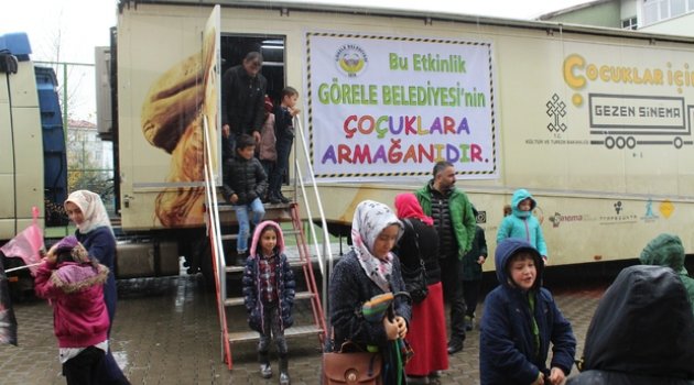 İlk Kez Gezici Sinemayla Buluştular