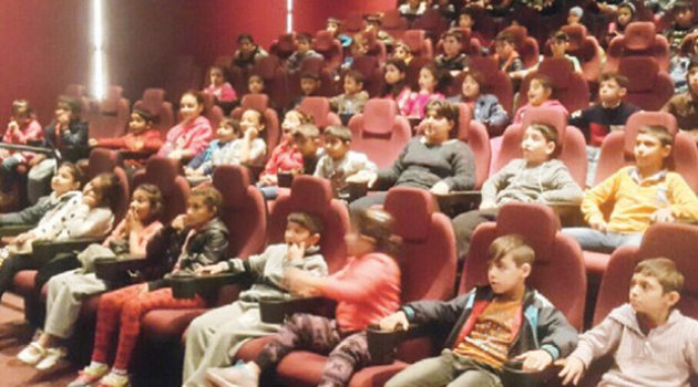 İlk Kez Sinema Heyecanı Yaşadılar