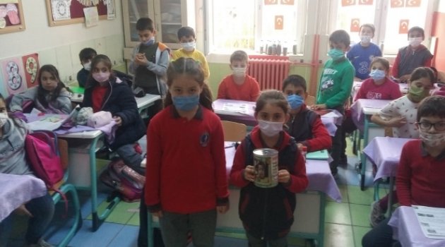 İlkokul öğrencilerinden anlamlı hareket