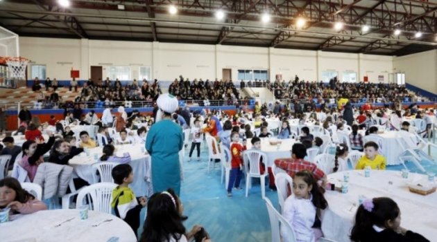 İnegöl'de çocuklara özel iftar