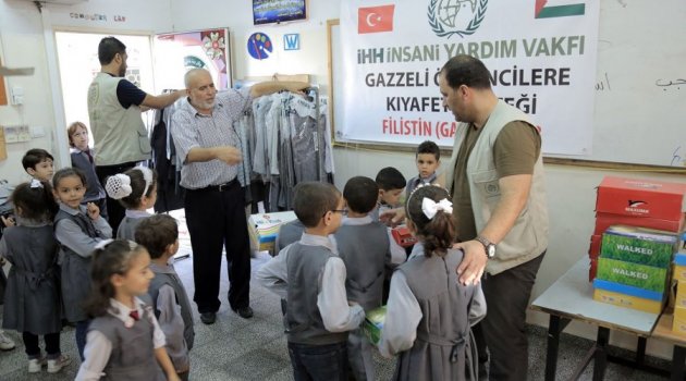 İnegöl'den Gazzeli 1260 Öğrenciye Yardım