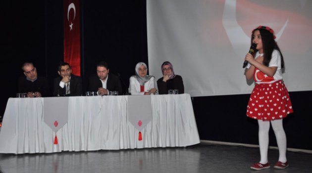 İstiklal Marşı'nı En Güzel Şekilde Okumak İçin Yarıştılar