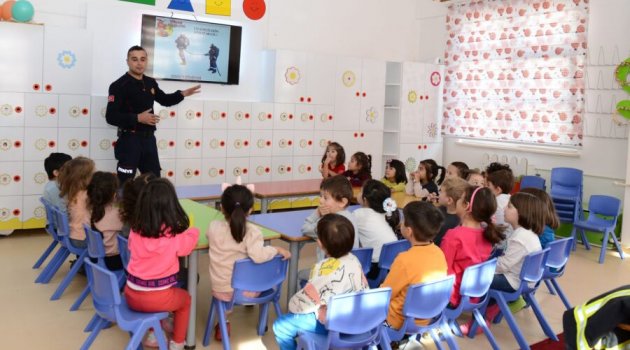 İtfaiyeciler Anlattı, Minikler Uyguladı