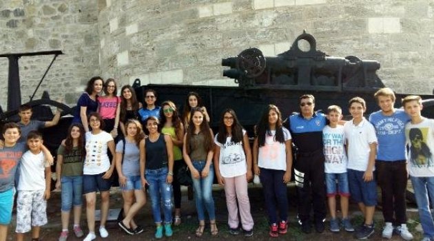 İzmir Polisinden Anlamlı Hareket
