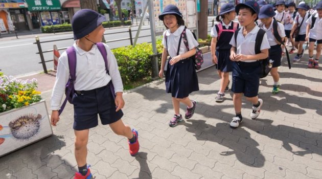 Japonya'da Çocuklar Okula Neden Hep Tek Başına Gidiyor?