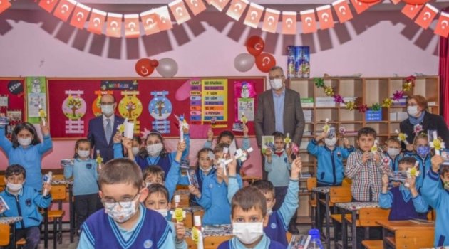 Karacabey'de öğrencilere sürpriz