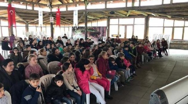 Kaynarca’lı Çocuklar 'Tembel Bal Arısı' İsimli Oyunu İzledi