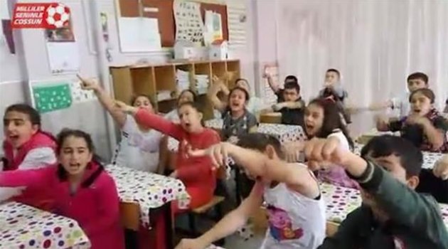 Kayserili minik taraftarlardan Milli Takım'a destek