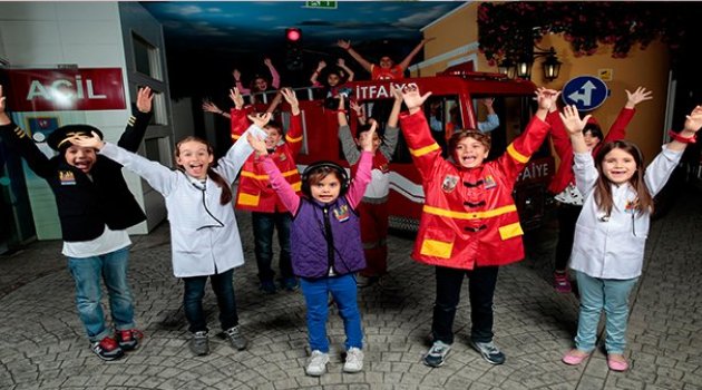 KidzMondo'dan Çocuklara Bayram Sürprizi