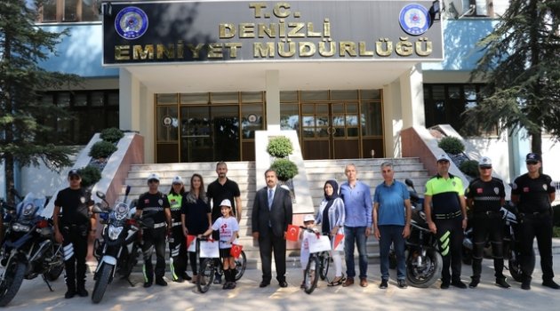 Kırmızı Düdükleri Çaldılar Hediyeleri Kaptılar