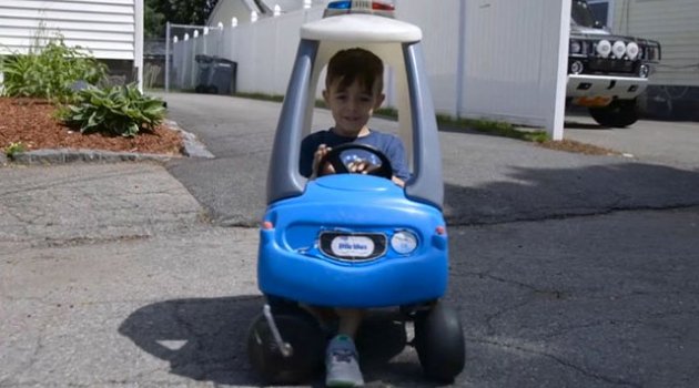 Kırmızı Işıkta Geçen Babasını Polise İhbar Etti