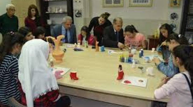 Kız Çocukları Gönüllerince Bir Gün Geçirdiler
