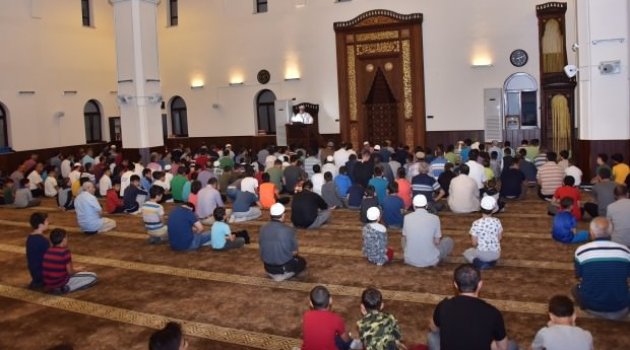 Konya'da 61 Bin Çocuk Sabah Namazında Buluşuyor