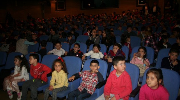 Köy Çocukları Tiyatroyla Tanıştı