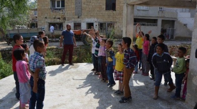 Köylü Çocuklar Sanatla Buluşturuldu