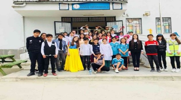 Kulplu Öğrenciler Meslekleri Öğrendiler