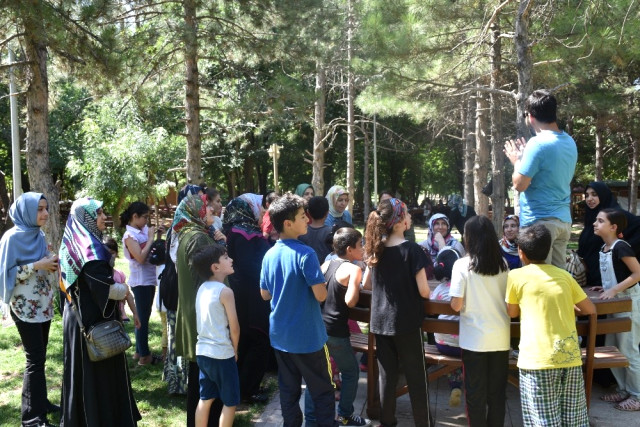 Kur'an Kursu Öğrencilerinin Piknik Keyfi