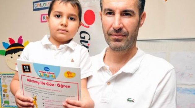Lösemiyle mücadele eden minik Yağız, ilk karnesini aldı