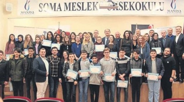Manisa’da Çocuklar Hayallerini Kodladı
