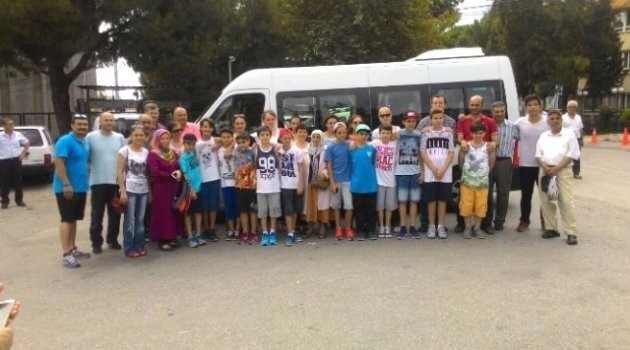 Manisa'nın Minik Basketbolcuları Kuşadası'nda