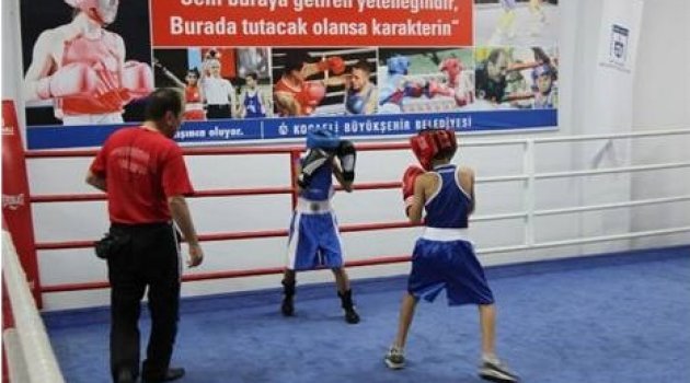 Minik Boksörler Türkiye Şampiyonasına Hazırlanıyor
