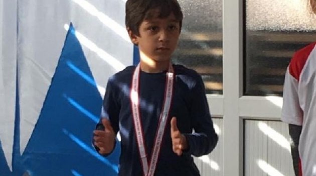 Minik Çağan'nın satranç başarısı